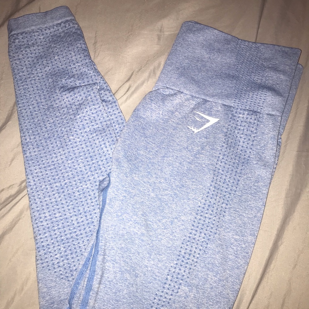 Small gymshark leggings